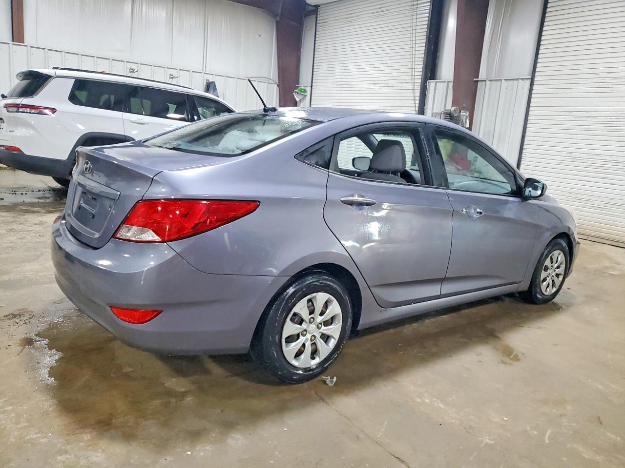 2016 HYUNDAI ACCENT SE photo 5