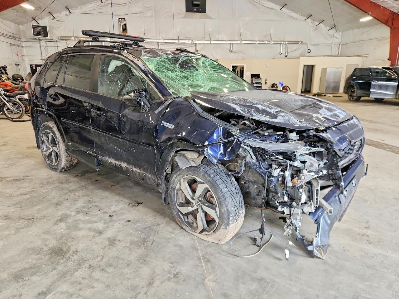 2021 TOYOTA RAV4 PRIME SE photo 10