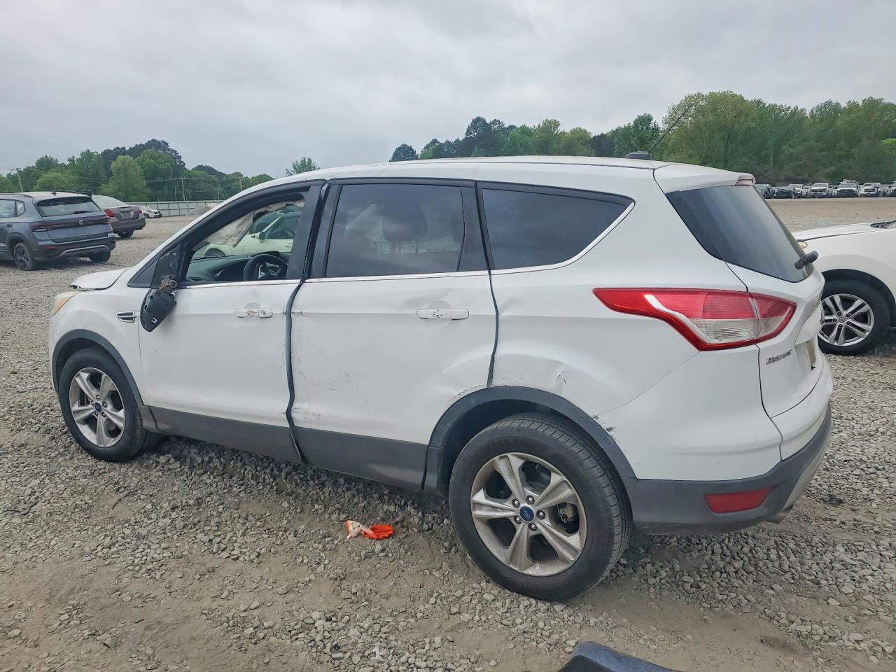 2016 FORD ESCAPE SE photo 3