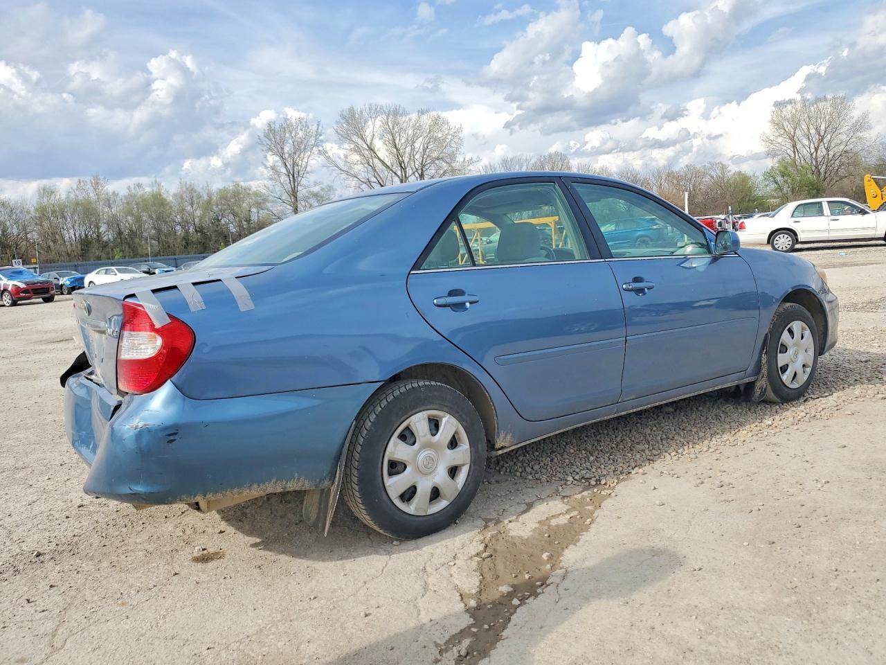 2004 TOYOTA CAMRY LE photo 7