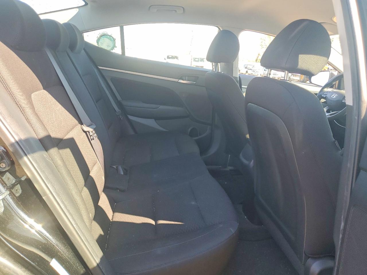 2020 HYUNDAI ELANTRA SEL photo 28