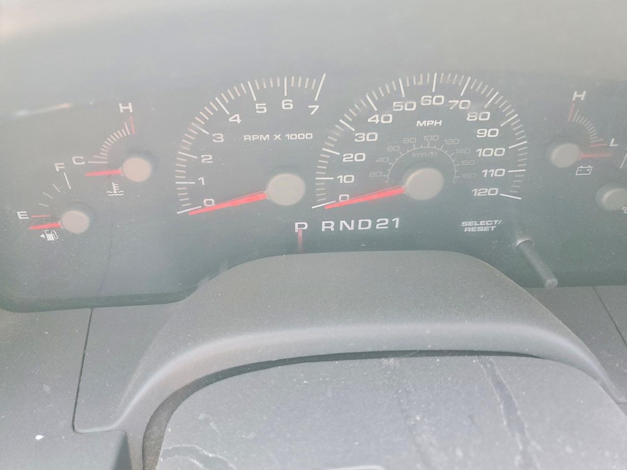 2004 FORD EXPEDITION XLT photo 25