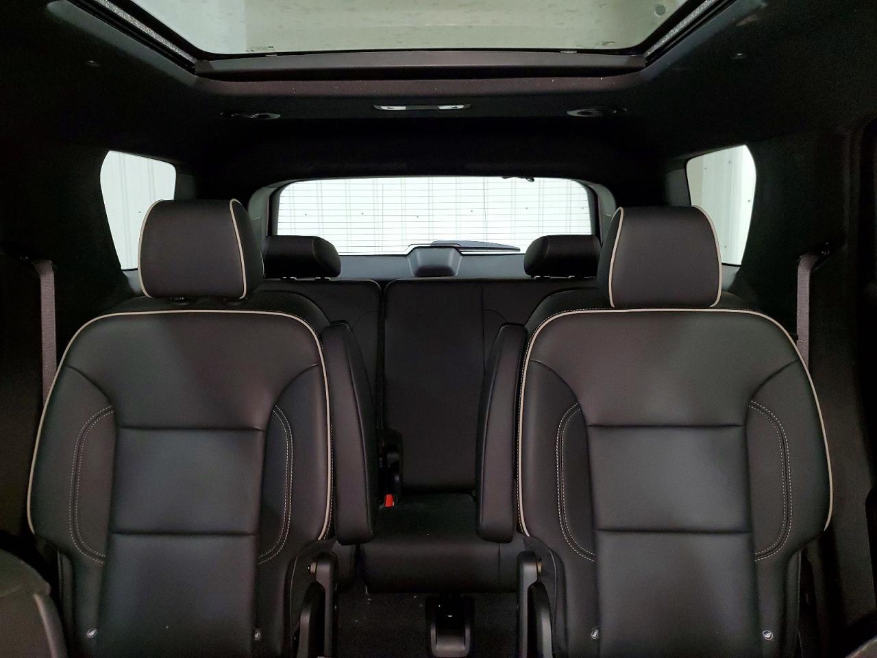 2023 CHEVROLET TRAVERSE PREMIER photo 19