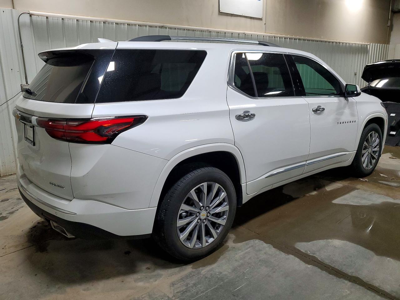 2023 CHEVROLET TRAVERSE PREMIER photo 5