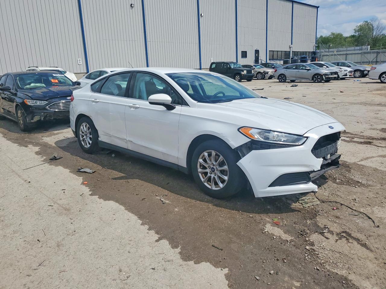 2015 FORD FUSION S photo 4