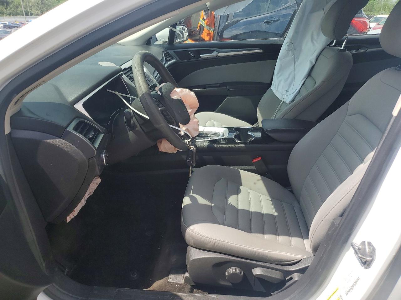 2015 FORD FUSION S photo 7