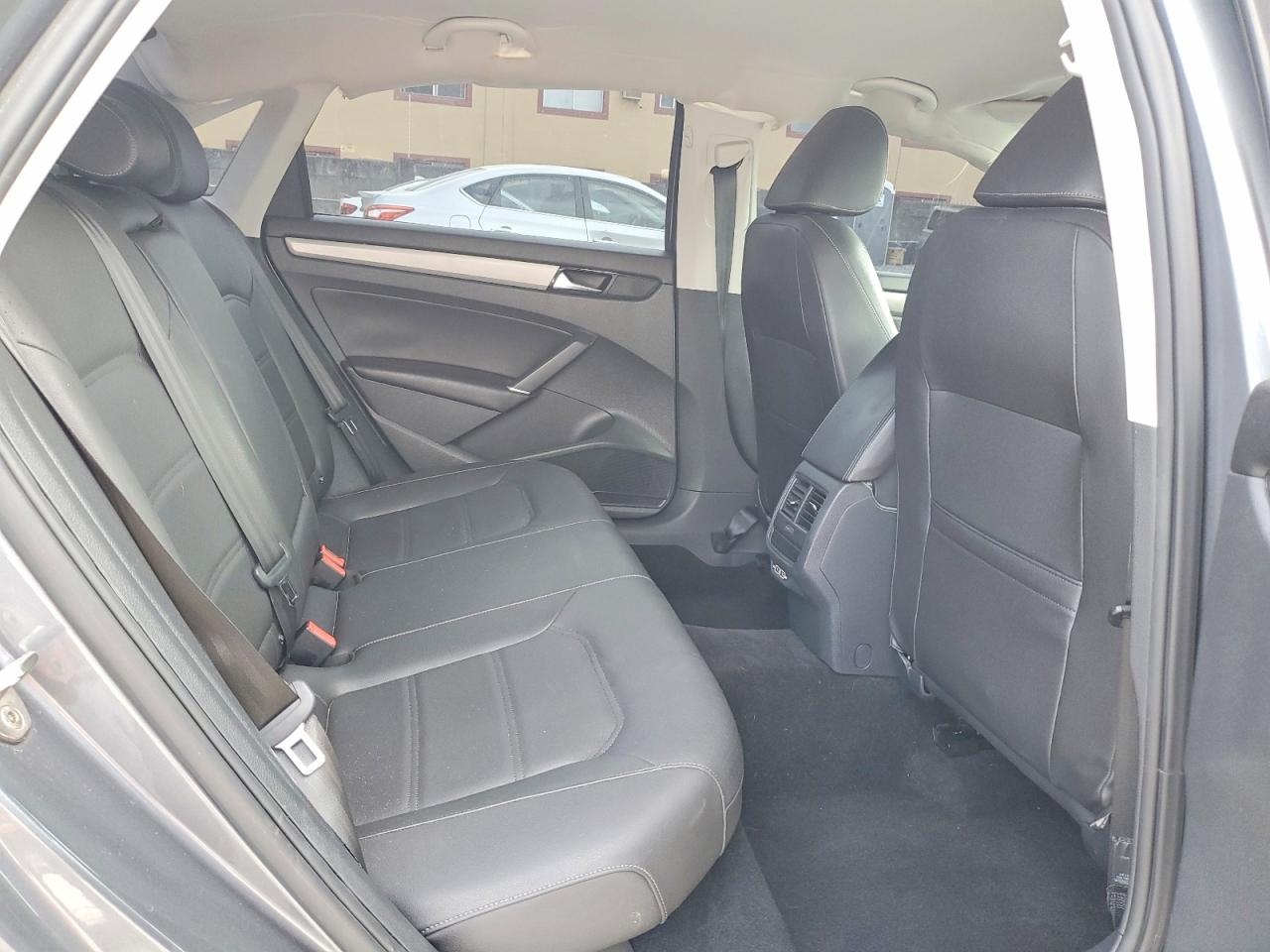 2020 VOLKSWAGEN PASSAT SE photo 28