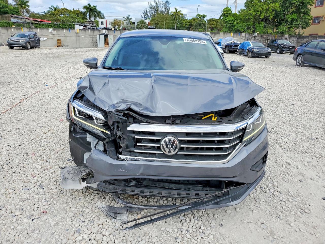 2020 VOLKSWAGEN PASSAT SE photo 13