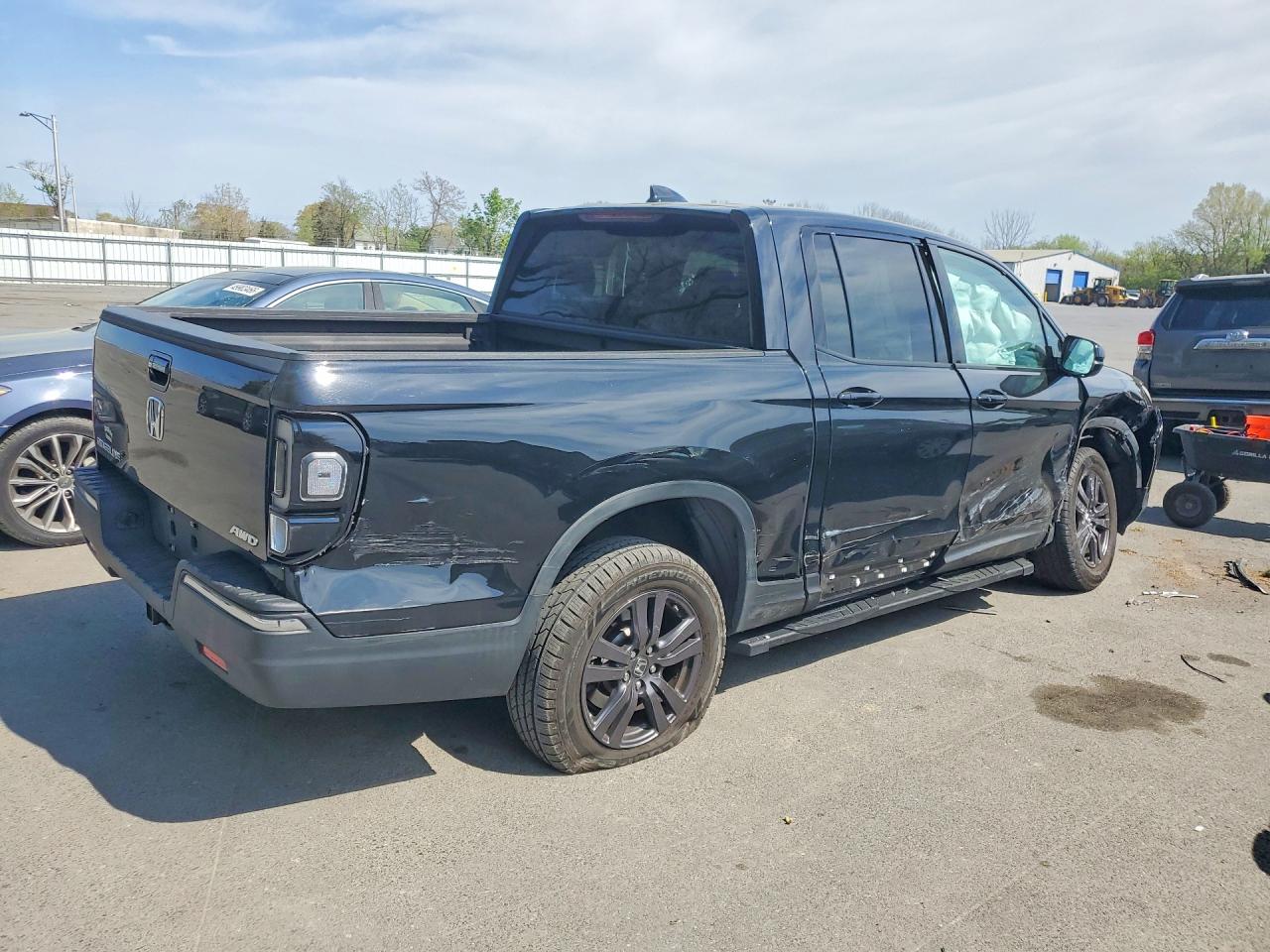 2020 HONDA RIDGELINE SPORT photo 3