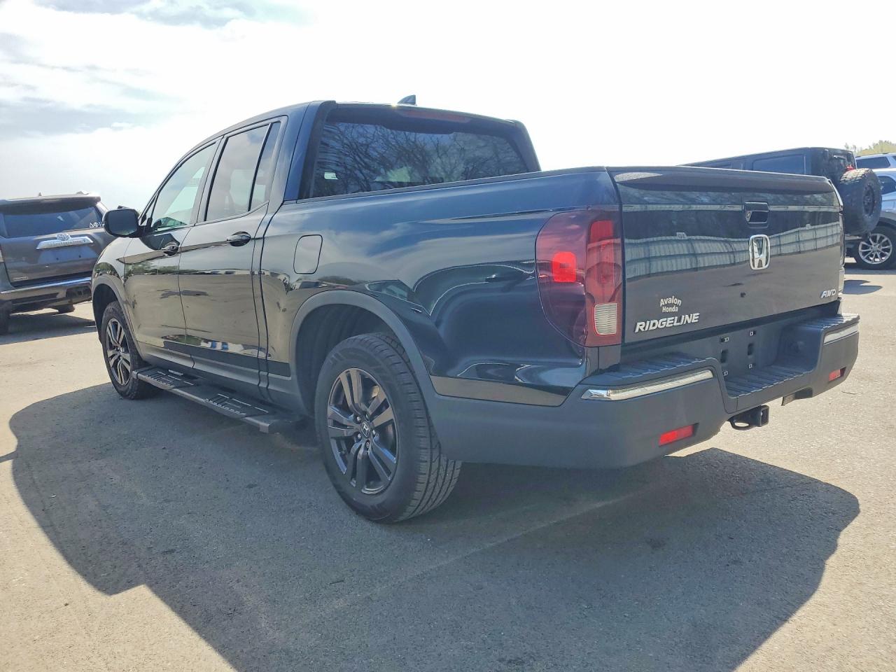 2020 HONDA RIDGELINE SPORT photo 2