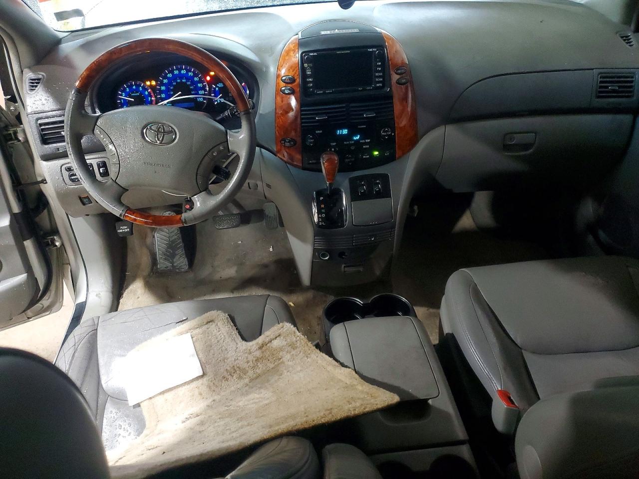 2006 TOYOTA SIENNA XLE photo 15