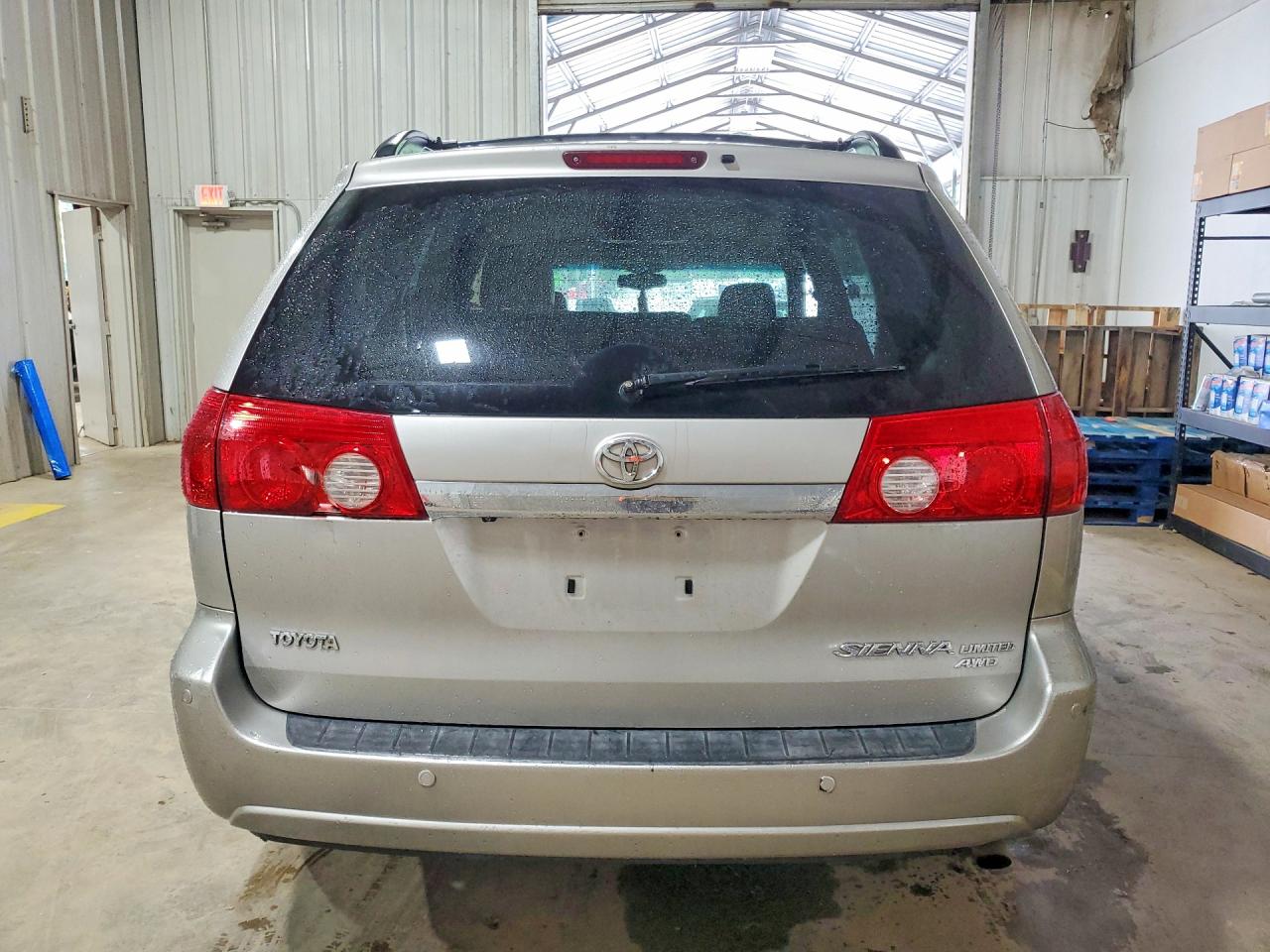 2006 TOYOTA SIENNA XLE photo 11