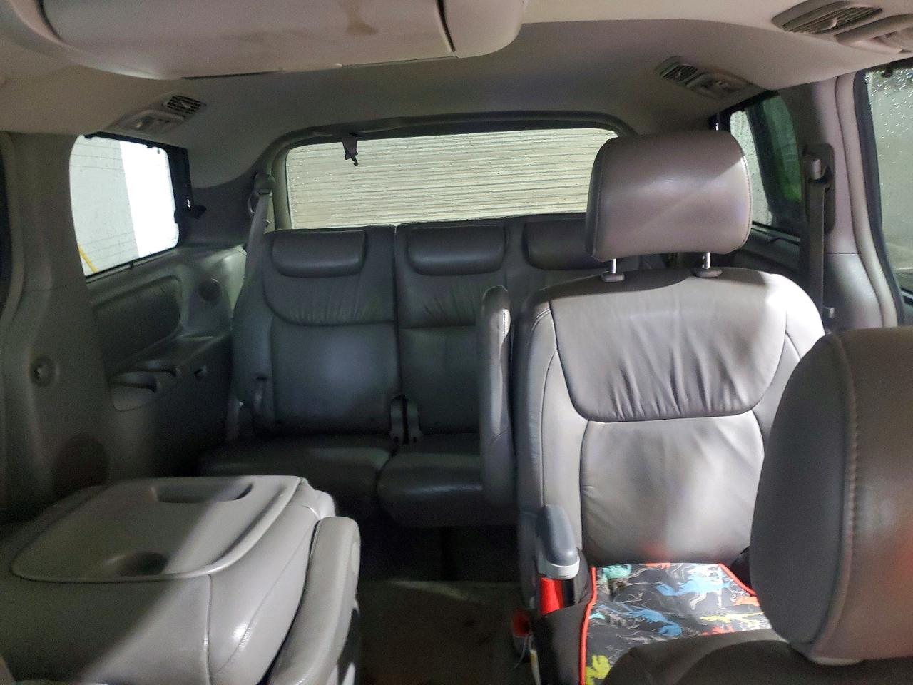 2006 TOYOTA SIENNA XLE photo 19