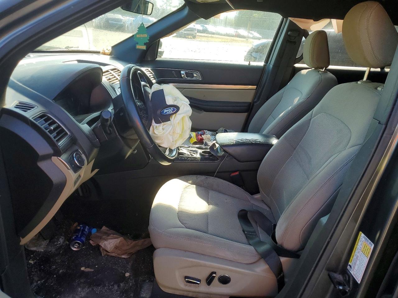 2018 FORD EXPLORER XLT photo 13