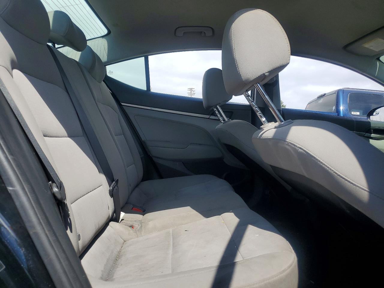 2018 HYUNDAI ELANTRA SE photo 19