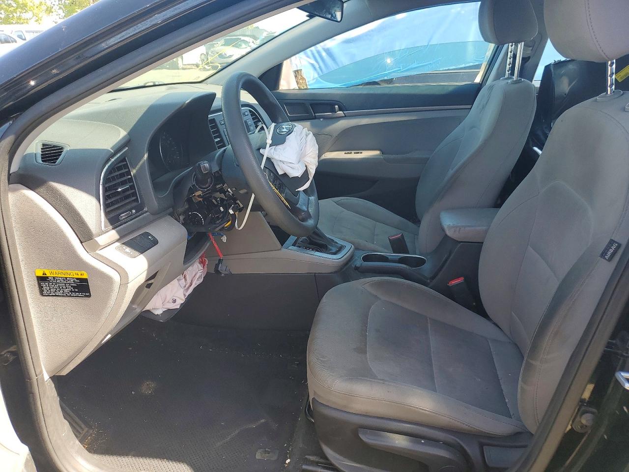 2018 HYUNDAI ELANTRA SE photo 13