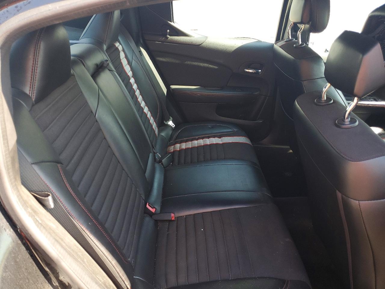 2014 DODGE AVENGER R photo 19