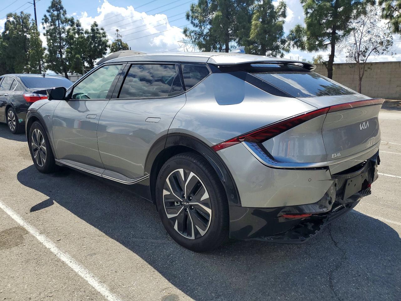 2023 KIA EV6 WIND photo 4