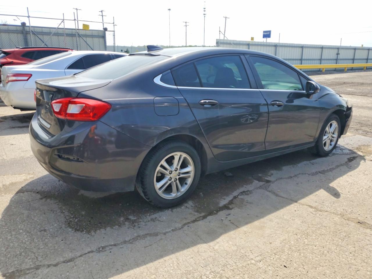 2017 CHEVROLET CRUZE LT photo 5