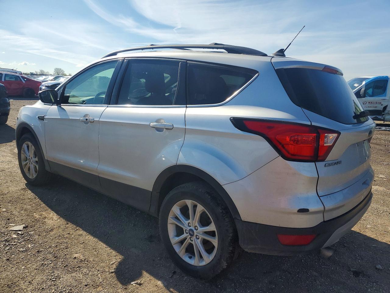 2019 FORD ESCAPE SEL photo 4