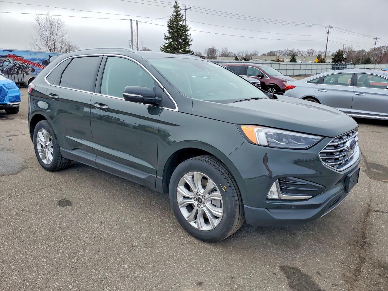2024 FORD EDGE TITANIUM photo 4