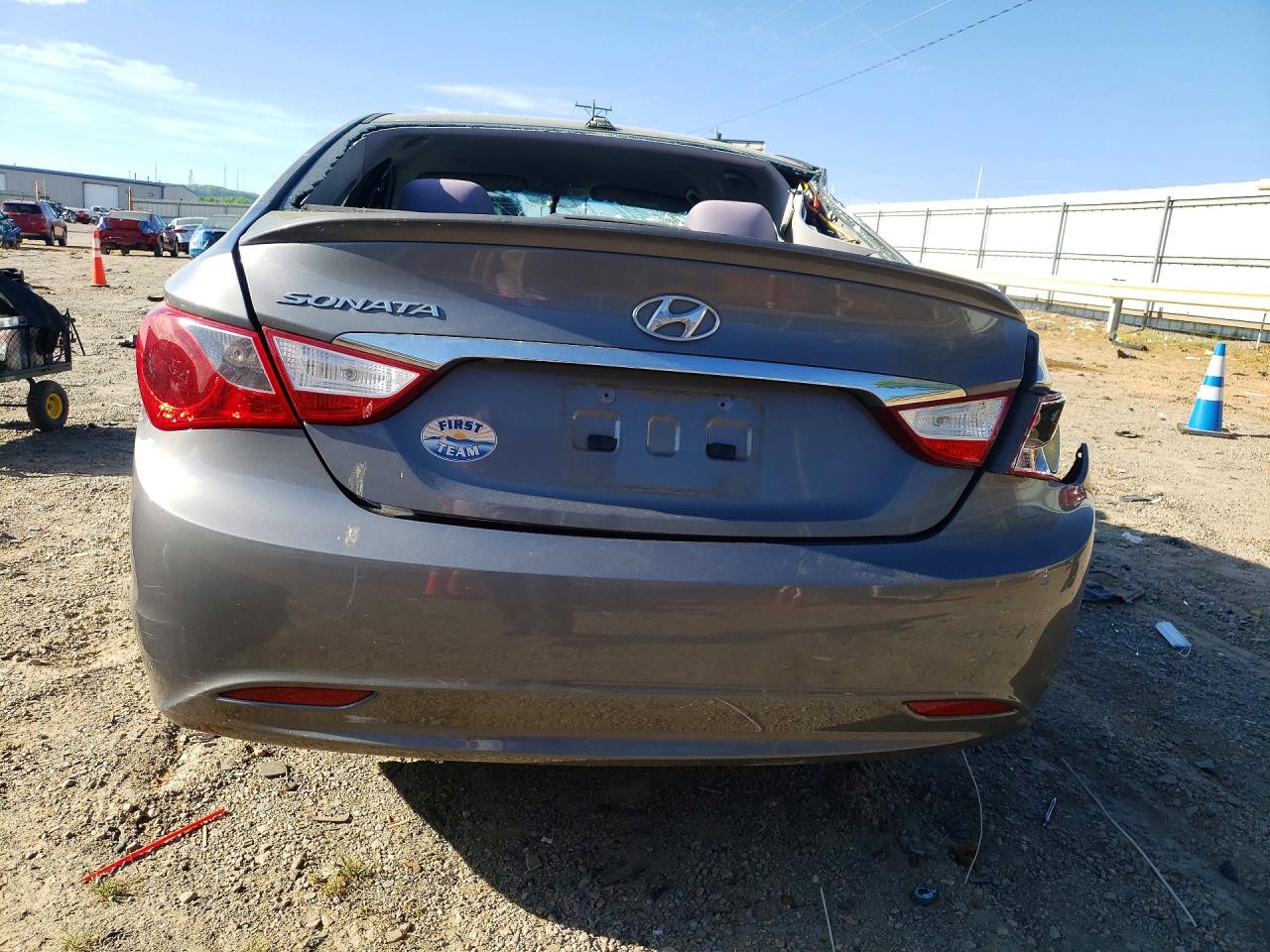 2013 HYUNDAI SONATA GLS photo 16