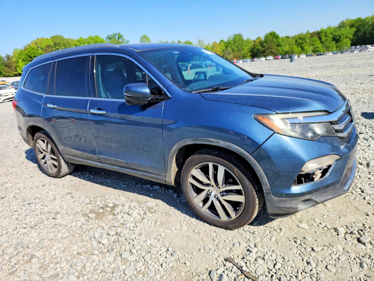 2016 HONDA PILOT TOURING photo 4