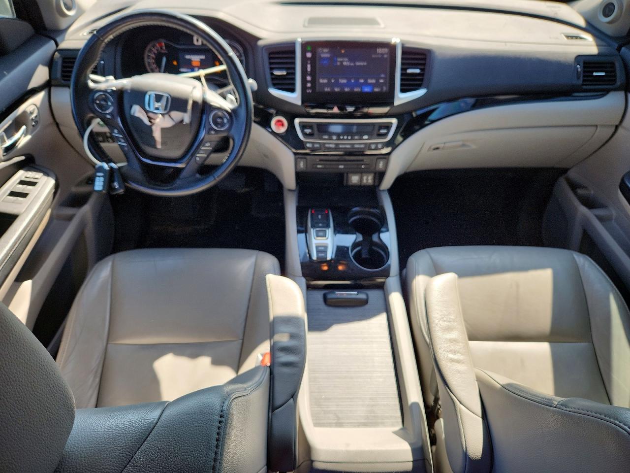 2016 HONDA PILOT TOURING photo 8