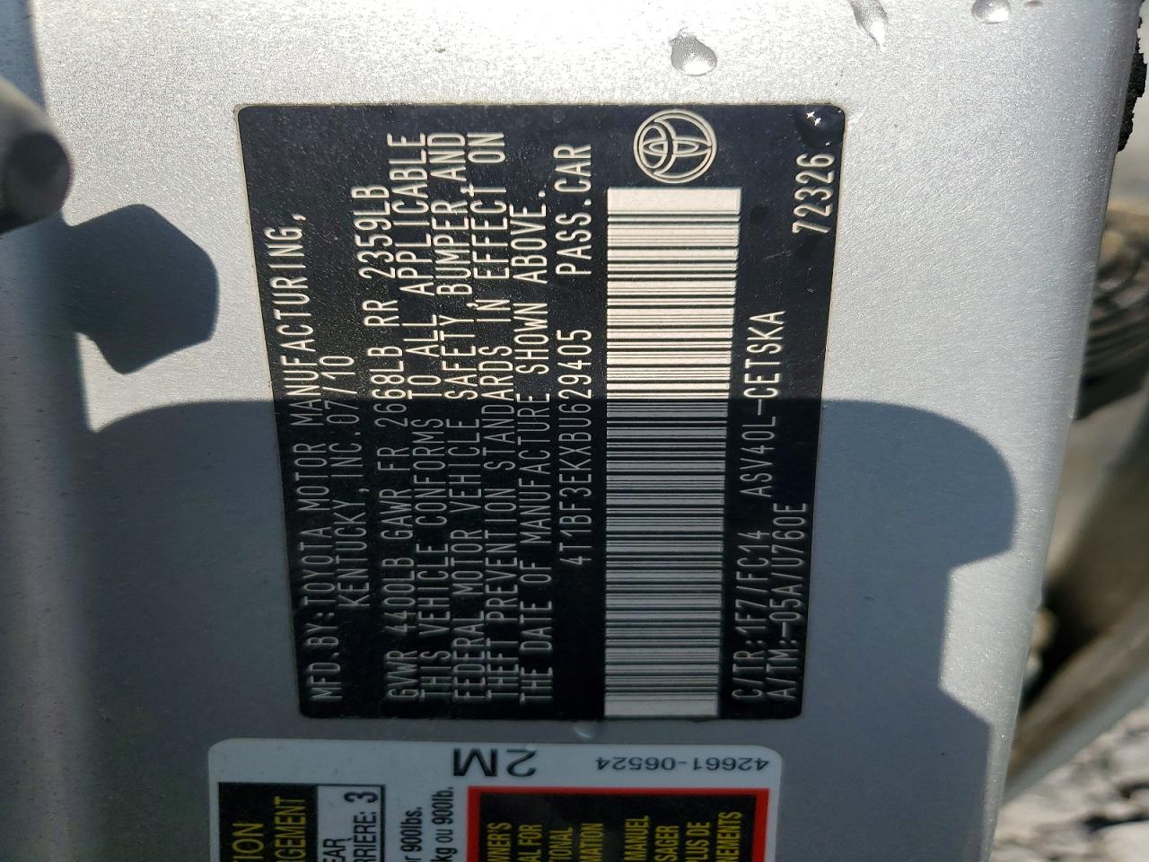 2011 TOYOTA CAMRY SE photo 23