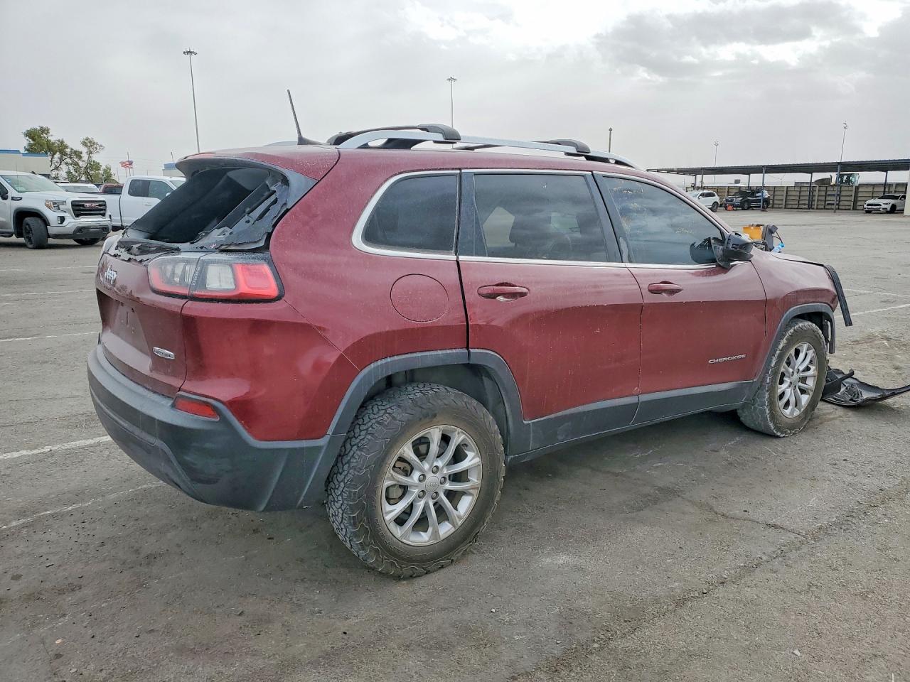 2019 JEEP CHEROKEE LATITUDE photo 3