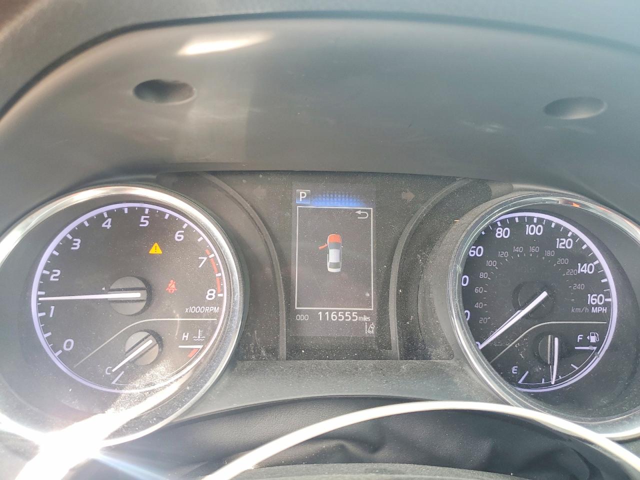 2019 TOYOTA CAMRY LE photo 25