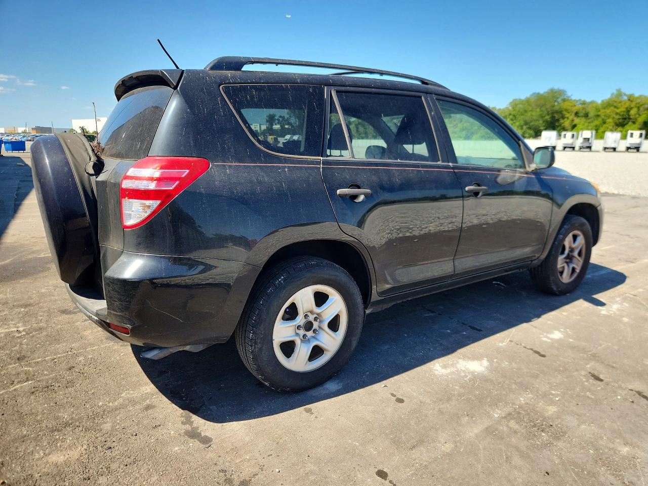 2010 TOYOTA RAV4 BASE photo 5