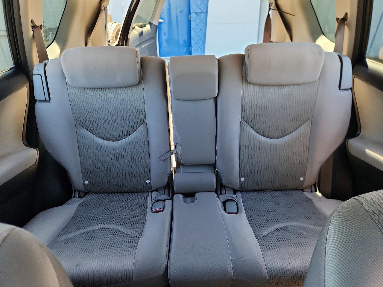 2010 TOYOTA RAV4 BASE photo 19