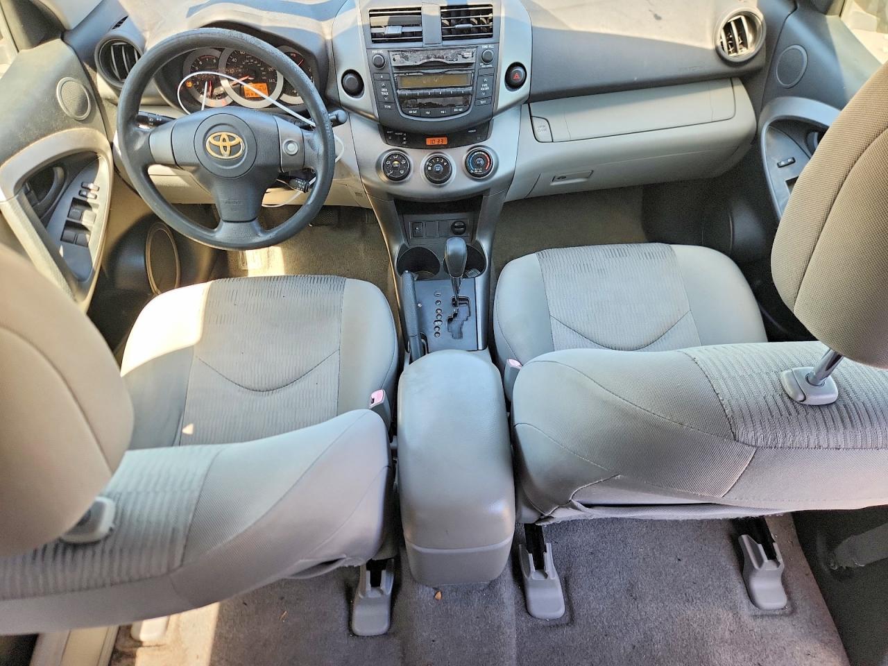 2010 TOYOTA RAV4 BASE photo 15
