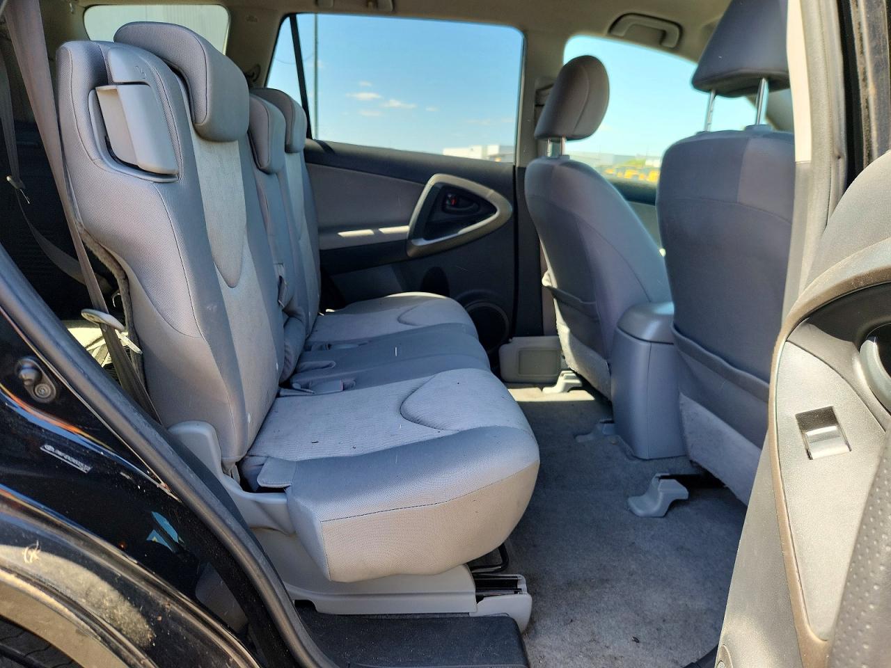 2010 TOYOTA RAV4 BASE photo 21