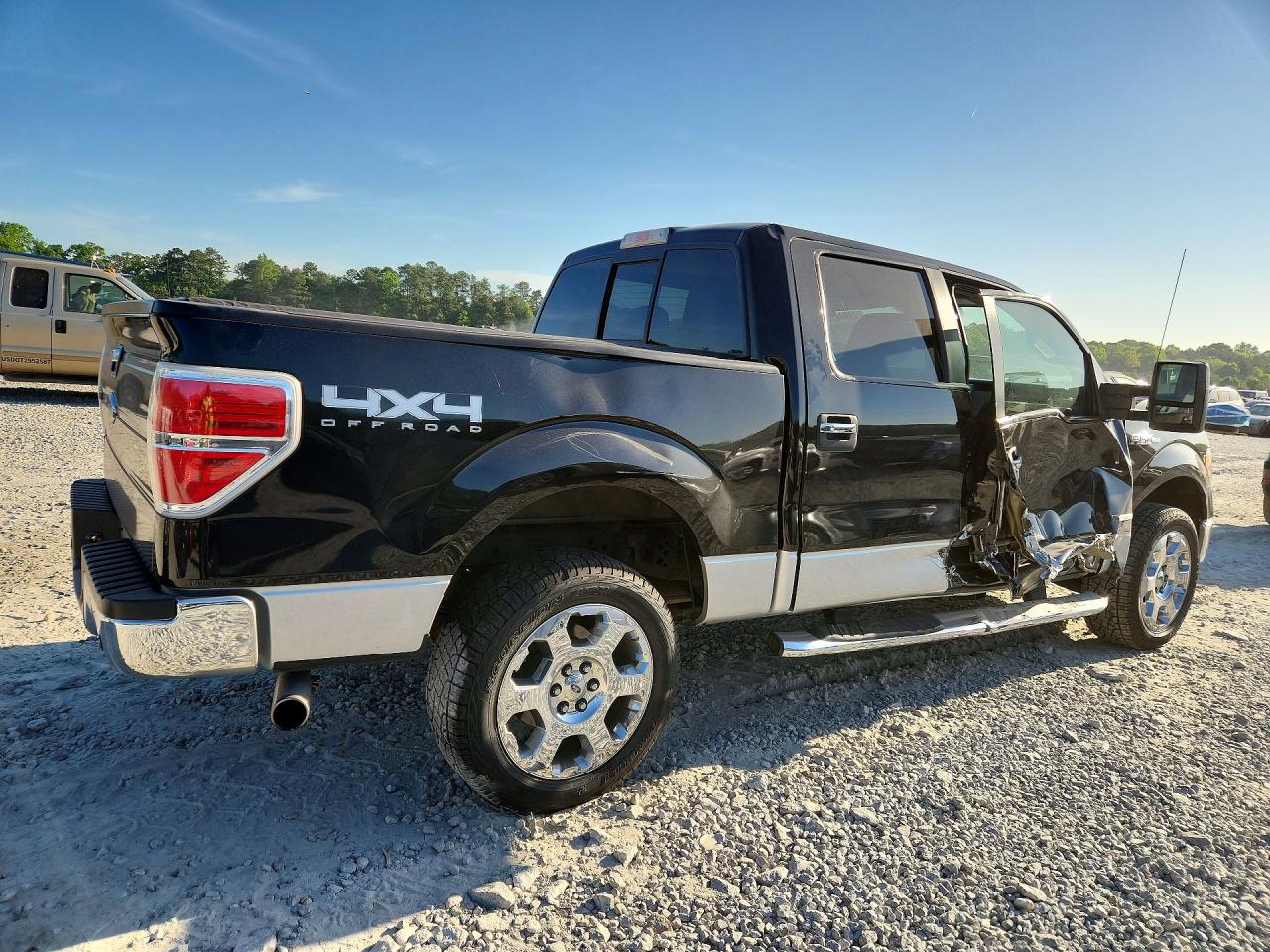 2011 FORD F150 SUPERCREW photo 3