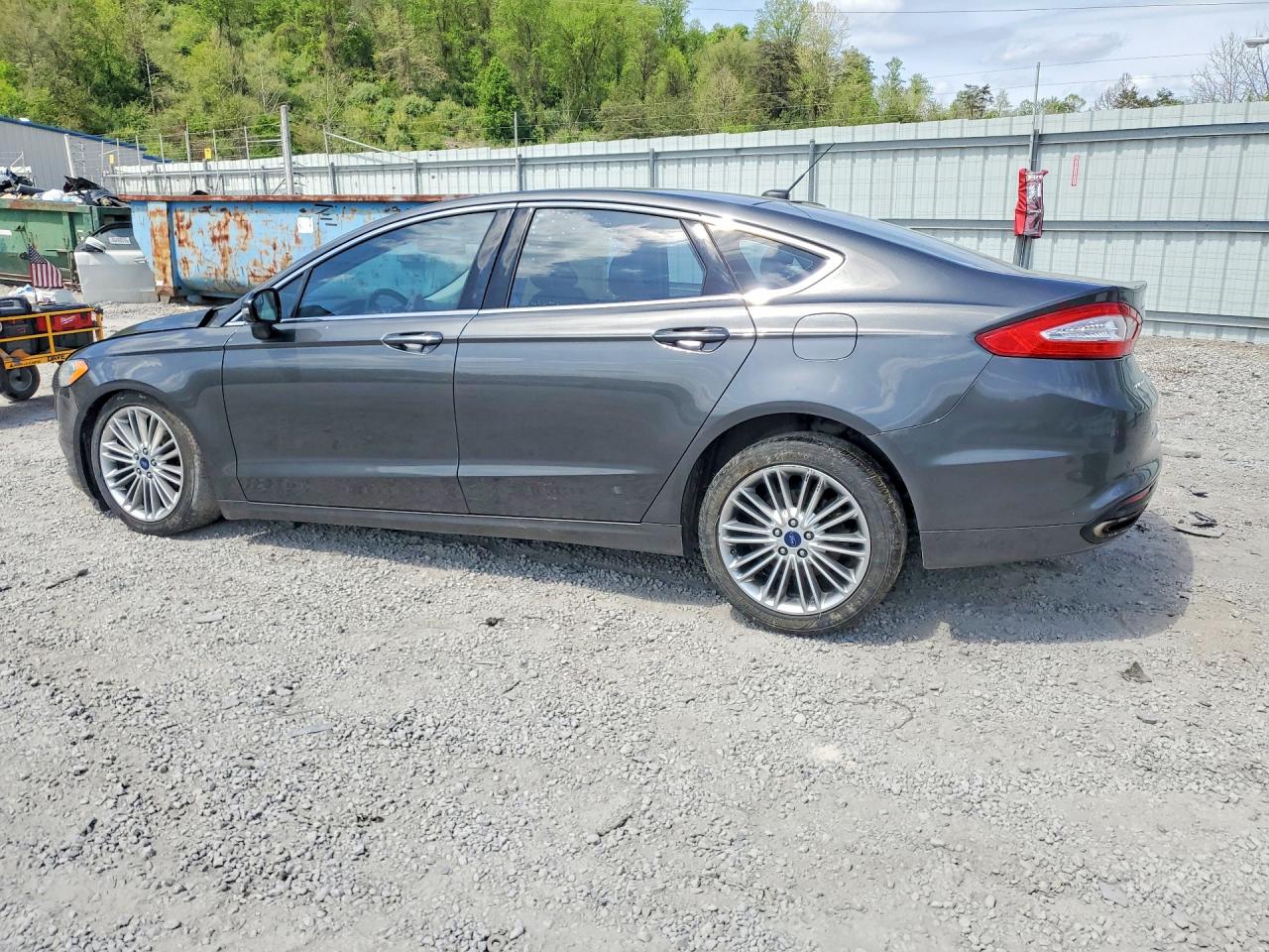 2016 FORD FUSION SE photo 4