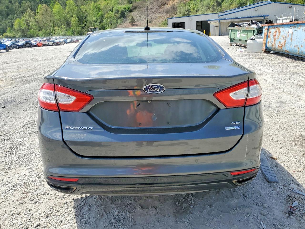 2016 FORD FUSION SE photo 16
