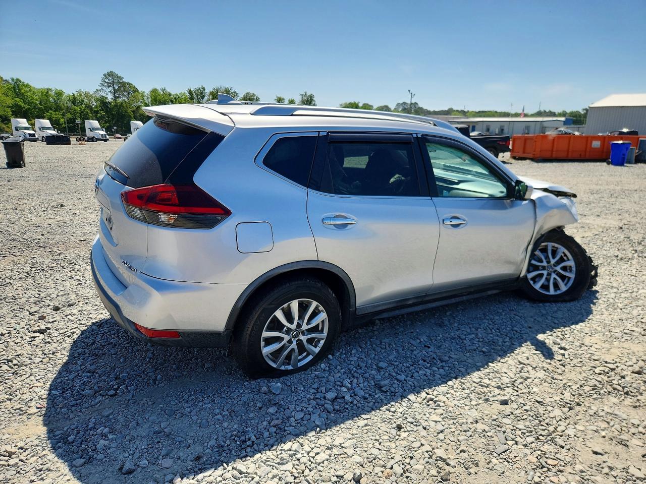 2018 NISSAN ROGUE SV photo 5