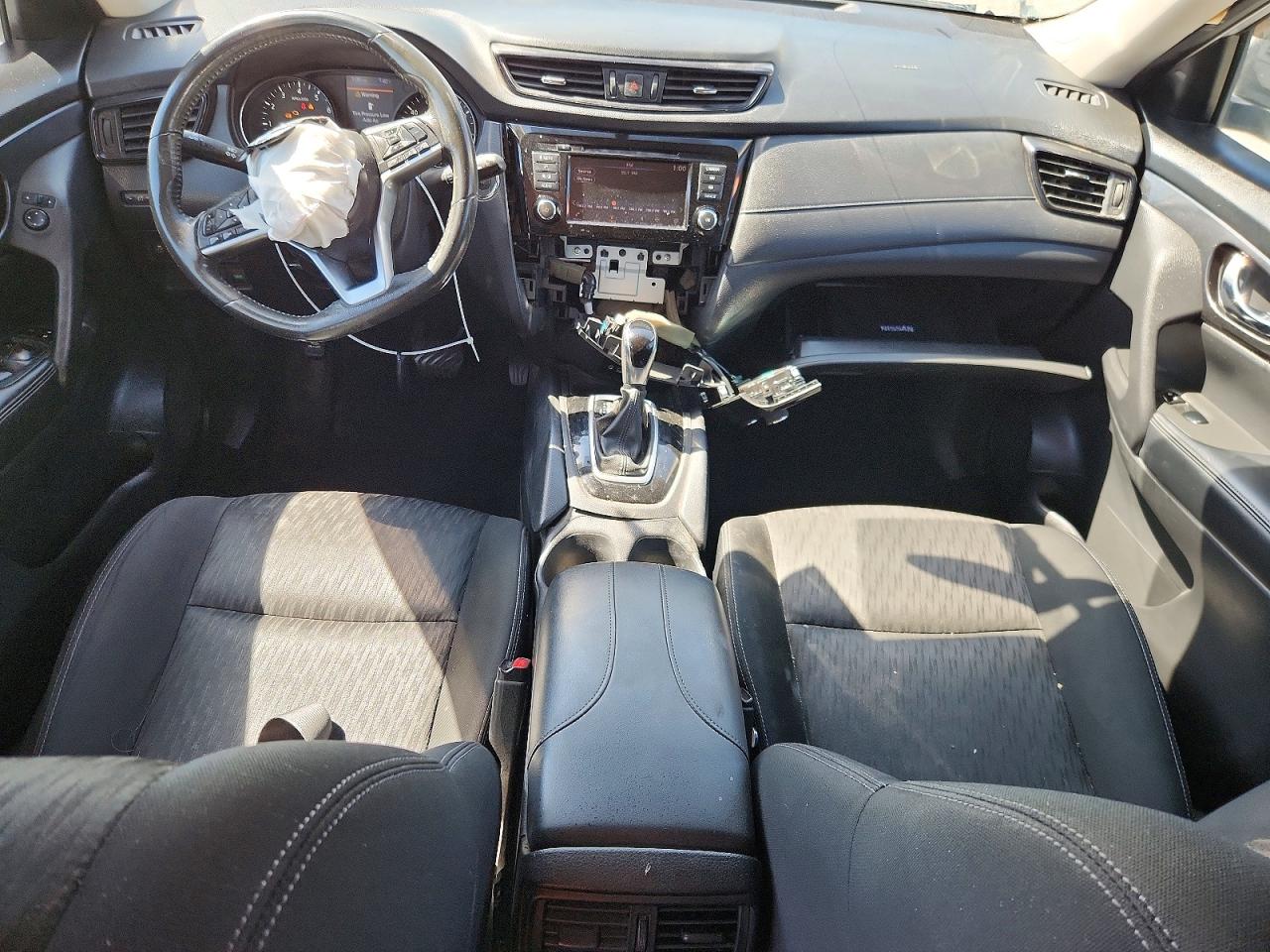 2018 NISSAN ROGUE SV photo 15