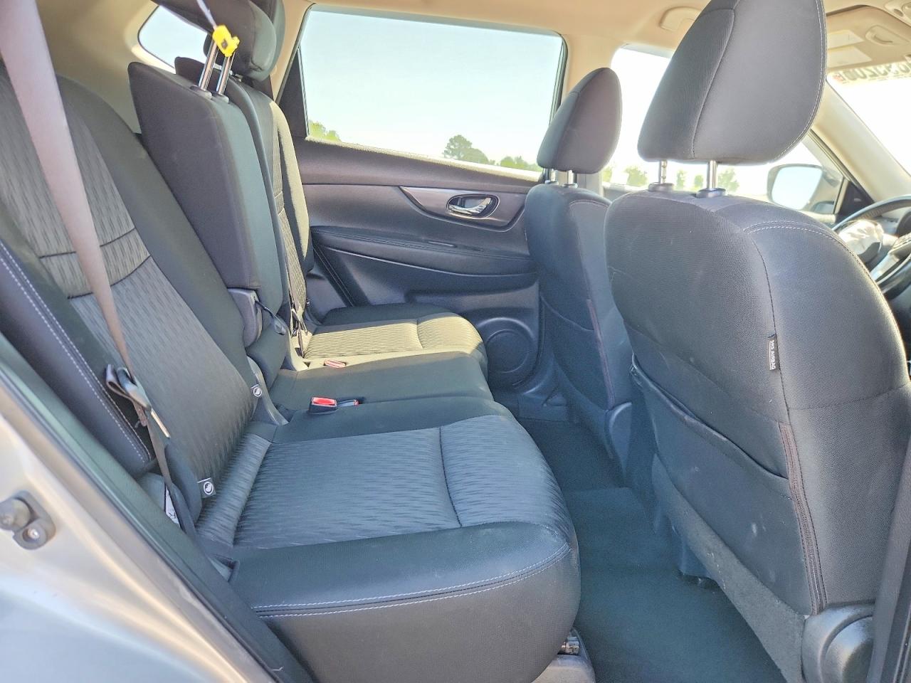2018 NISSAN ROGUE SV photo 21