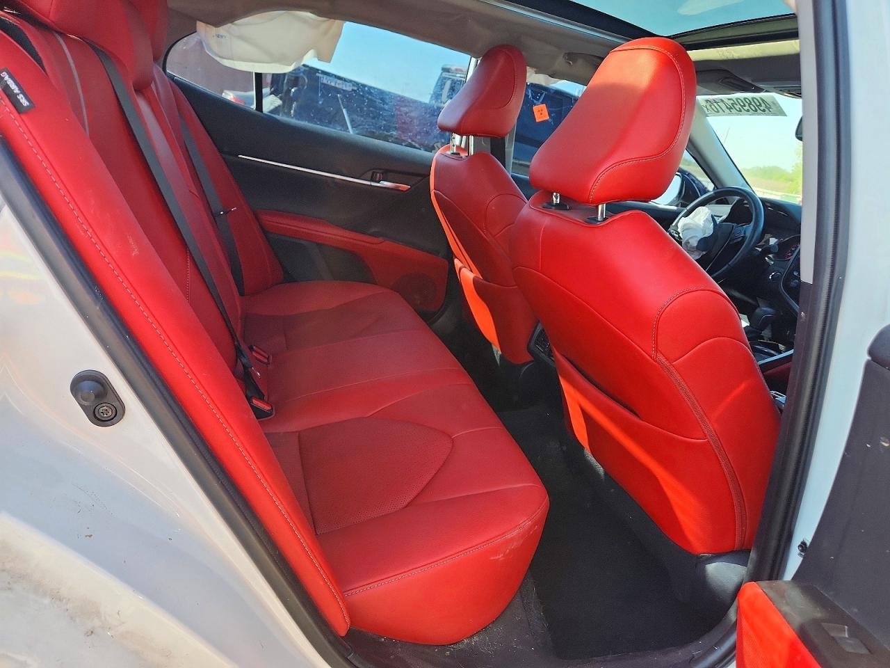 2022 TOYOTA CAMRY XSE V6 photo 28