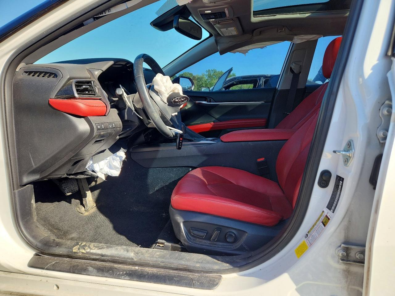 2022 TOYOTA CAMRY XSE V6 photo 19