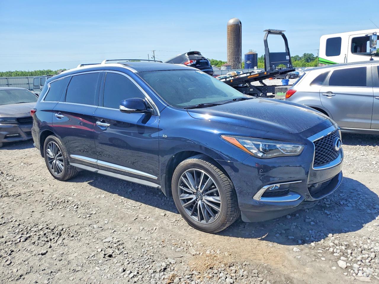 2020 INFINITI QX60 LUXE photo 7
