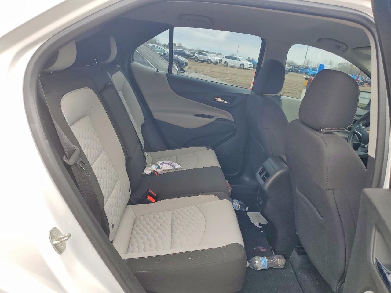 2018 CHEVROLET EQUINOX LS photo 11