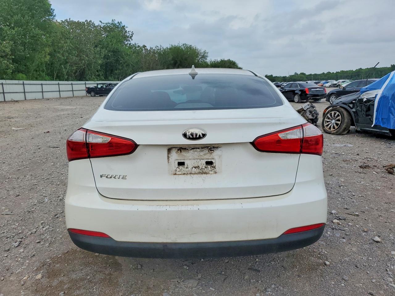 2014 KIA FORTE LX photo 16