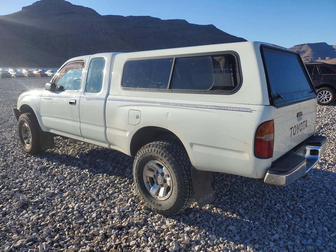 1996 TOYOTA TACOMA XTRACAB photo 3