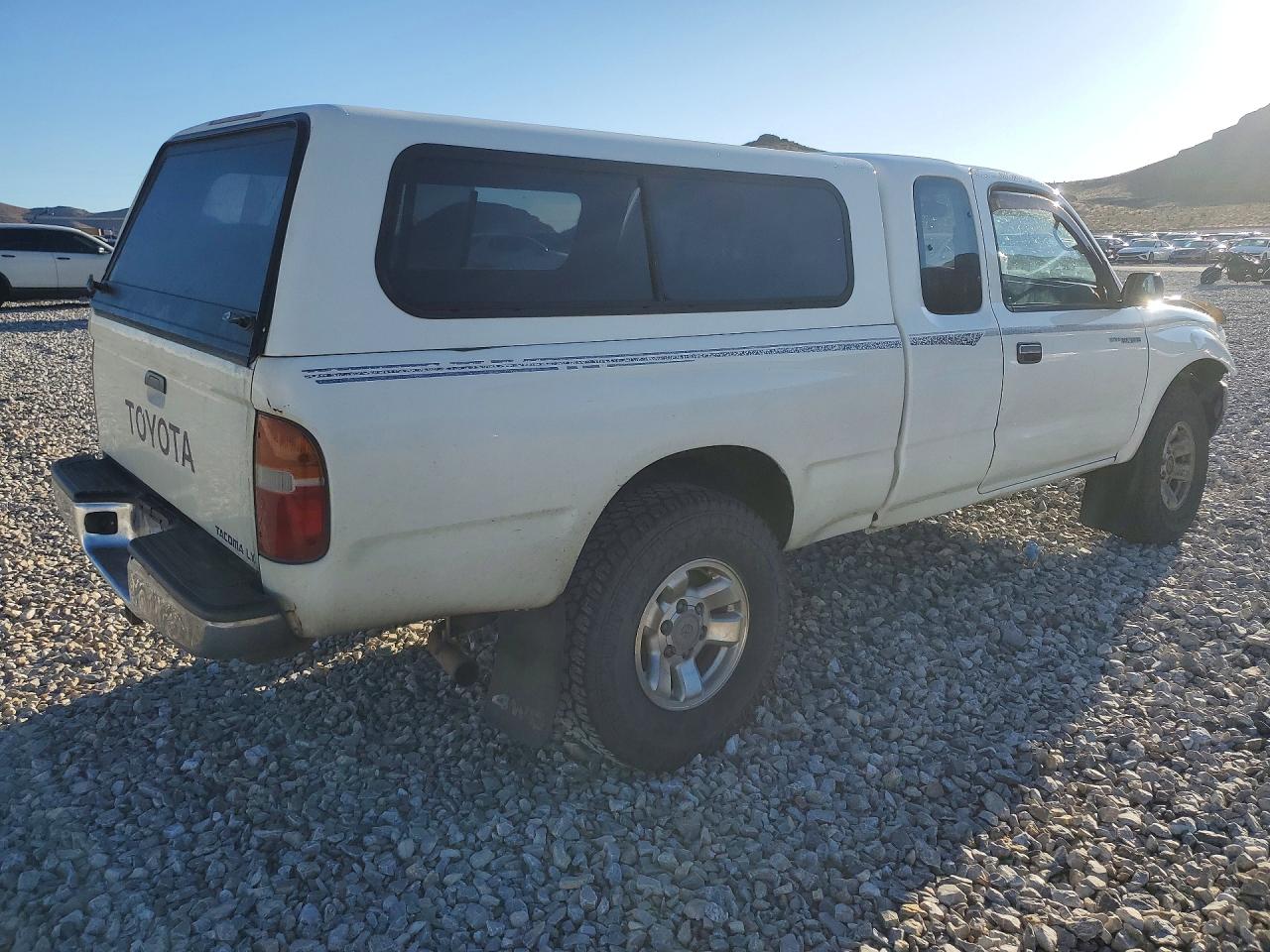 1996 TOYOTA TACOMA XTRACAB photo 5