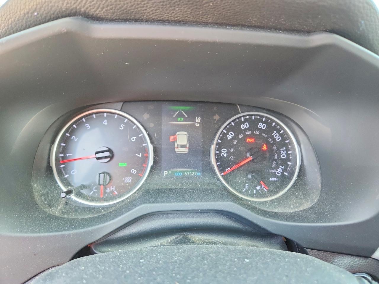 2019 TOYOTA RAV4 XLE photo 17