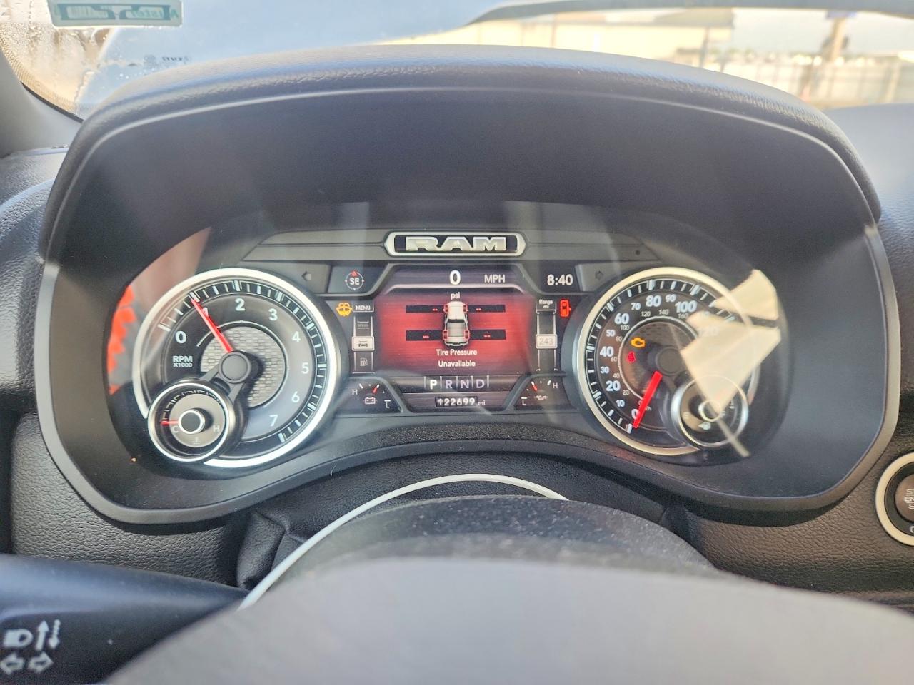 2019 RAM 1500 BIG HORN photo 9